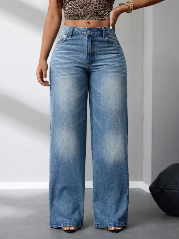 Wide Leg Jeans with Pockets - Image 4